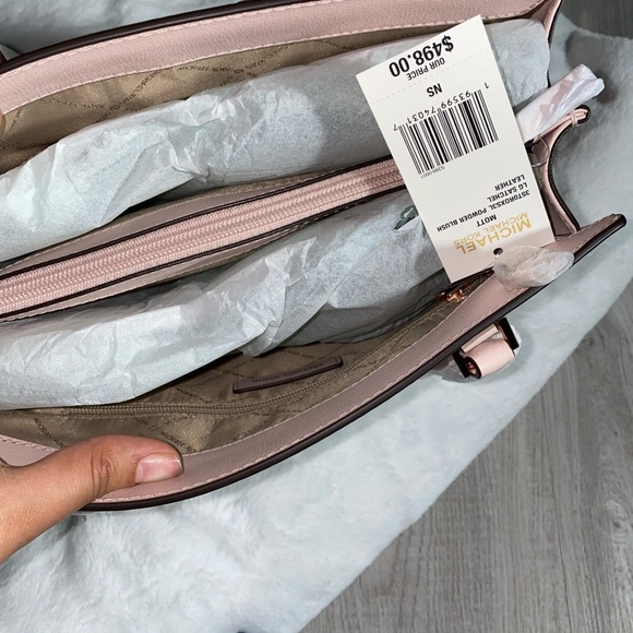 SOLD Authentic Michael Kors bag - Picture 4 of 4